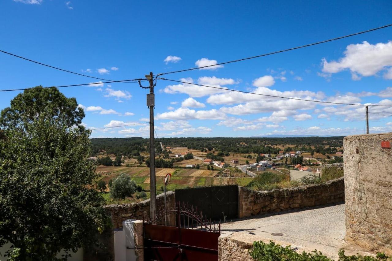 Casas Do Torreao 3 Casas De Alojamento Local Alfaiates Bagian luar foto