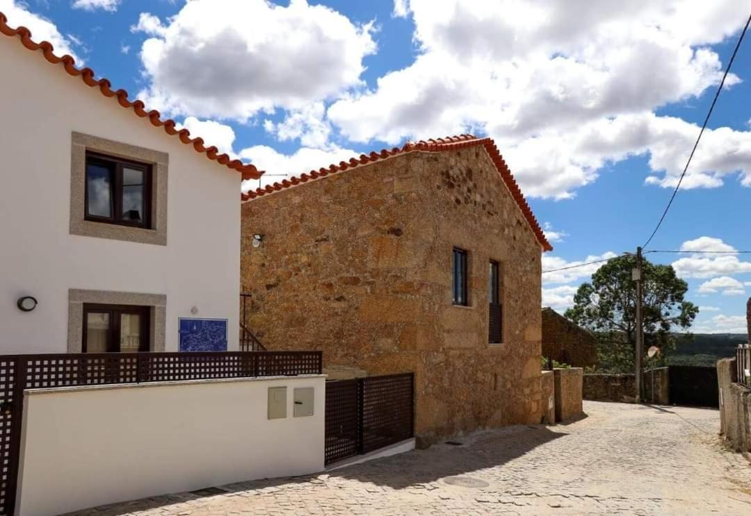 Casas Do Torreao 3 Casas De Alojamento Local Alfaiates Bagian luar foto